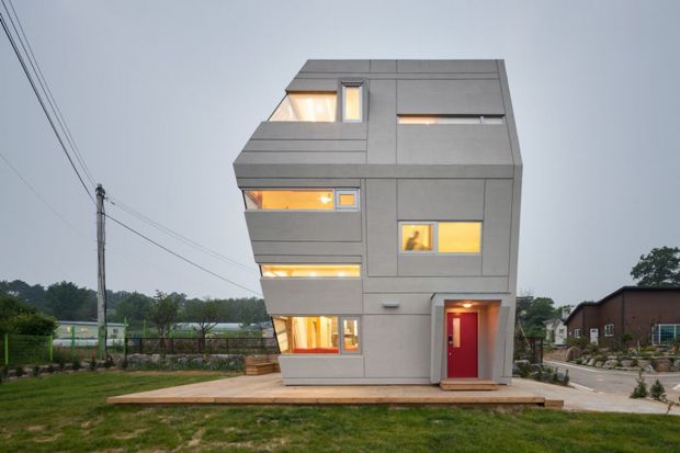 Moon Hoon Land biuro architektoniczne z Korei Południowej zaprojektowało i zrealizowało Dom – Gwiezdne Wojny – futurystyczny budynek o ekstrawaganckim charakterze.