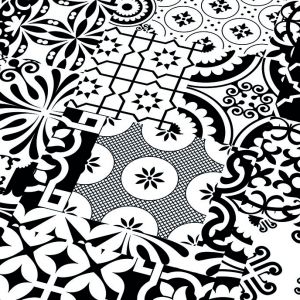 Biało-czarne wzory kafelków w niewielkim formacie były inspiracją do nowego wzoru paneli. Fot. Falquon
