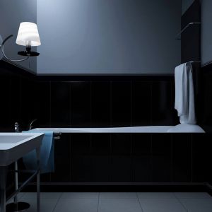 Z kolei łazienka – zgodnie z sugestiami właścicieli zaprojektowana w oryginalnej, czarnej barwie, jest niewątpliwie kontrowersyjnym konceptem. Fot. Progetti Architektur