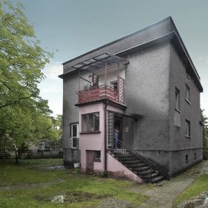 Stan obecny domu w Dąbrowie Górniczej - widok od podwórka. Fot. Dekop Pracownia Architektury