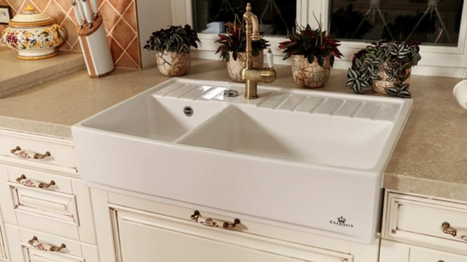 Blat wykonany z Noble Botticino. Fot. Technistone