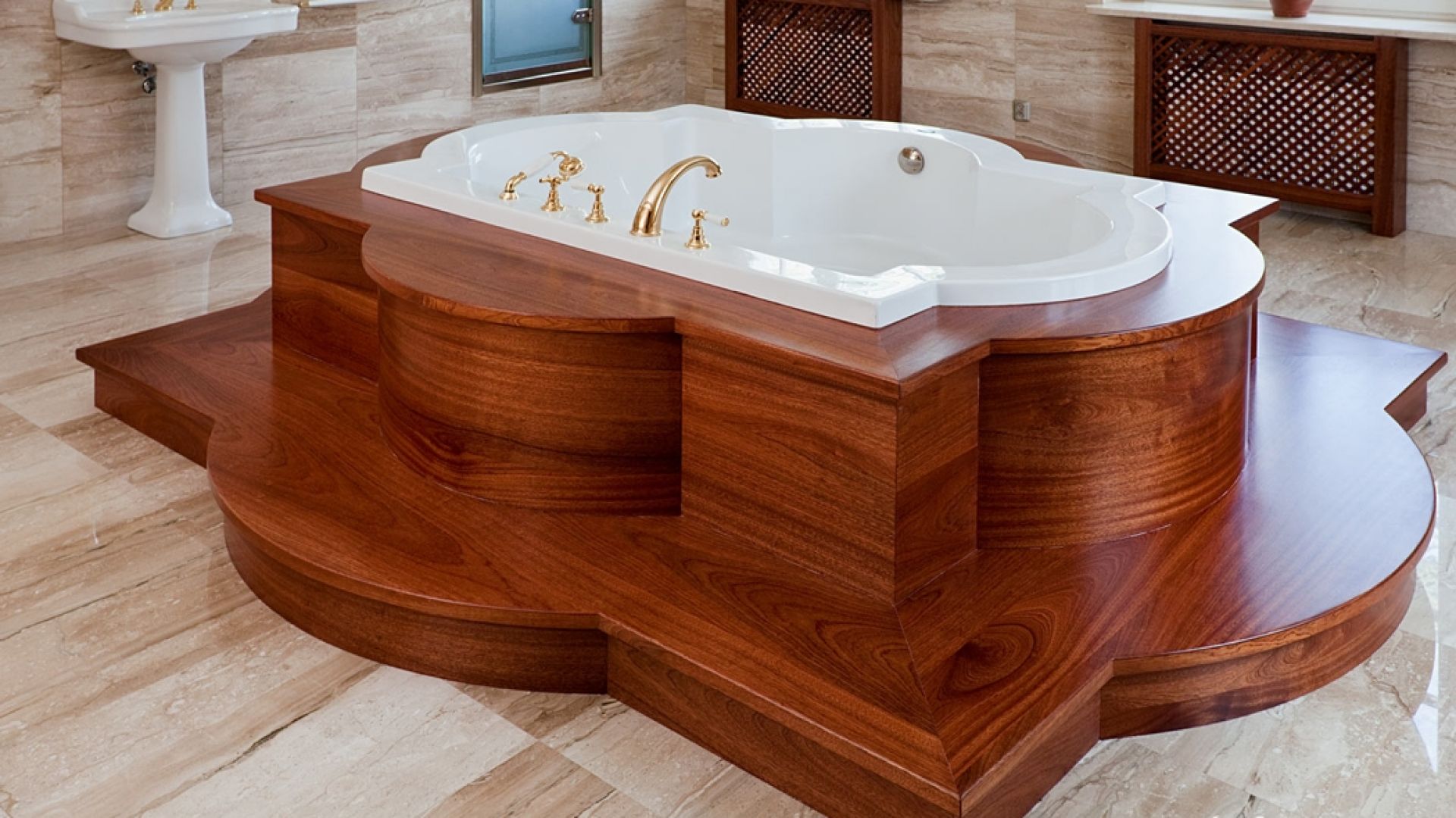 Drewno "ocieplające" łazienkę