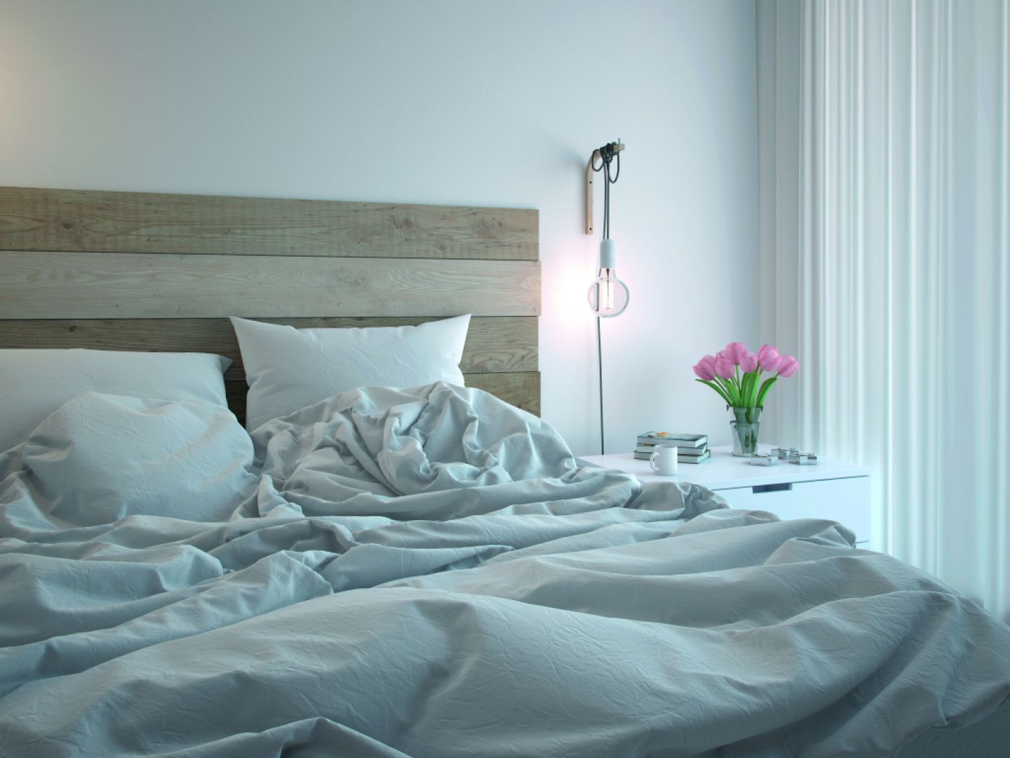 Krystalicznie czysta biel Beckers Designer White otuli przyjemnie do snu, a rano rozświetli wnętrze dając energię na cały dzień. Fot. Beckers