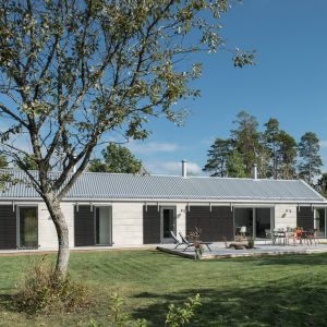 GreenCoat został wybrany na dach domu KD ze względu na koncepcję konstrukcji niewymagającej konserwacji, o dużej trwałości i małym wpływie na środowisko. Fot. SAAB 