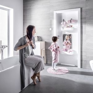Kupując drzwi do łazienki, zwróćmy uwagę na to, czy mają otwór wentylacyjny oraz czy łatwo otwiera się je od zewnątrz. Fot. Home Concept