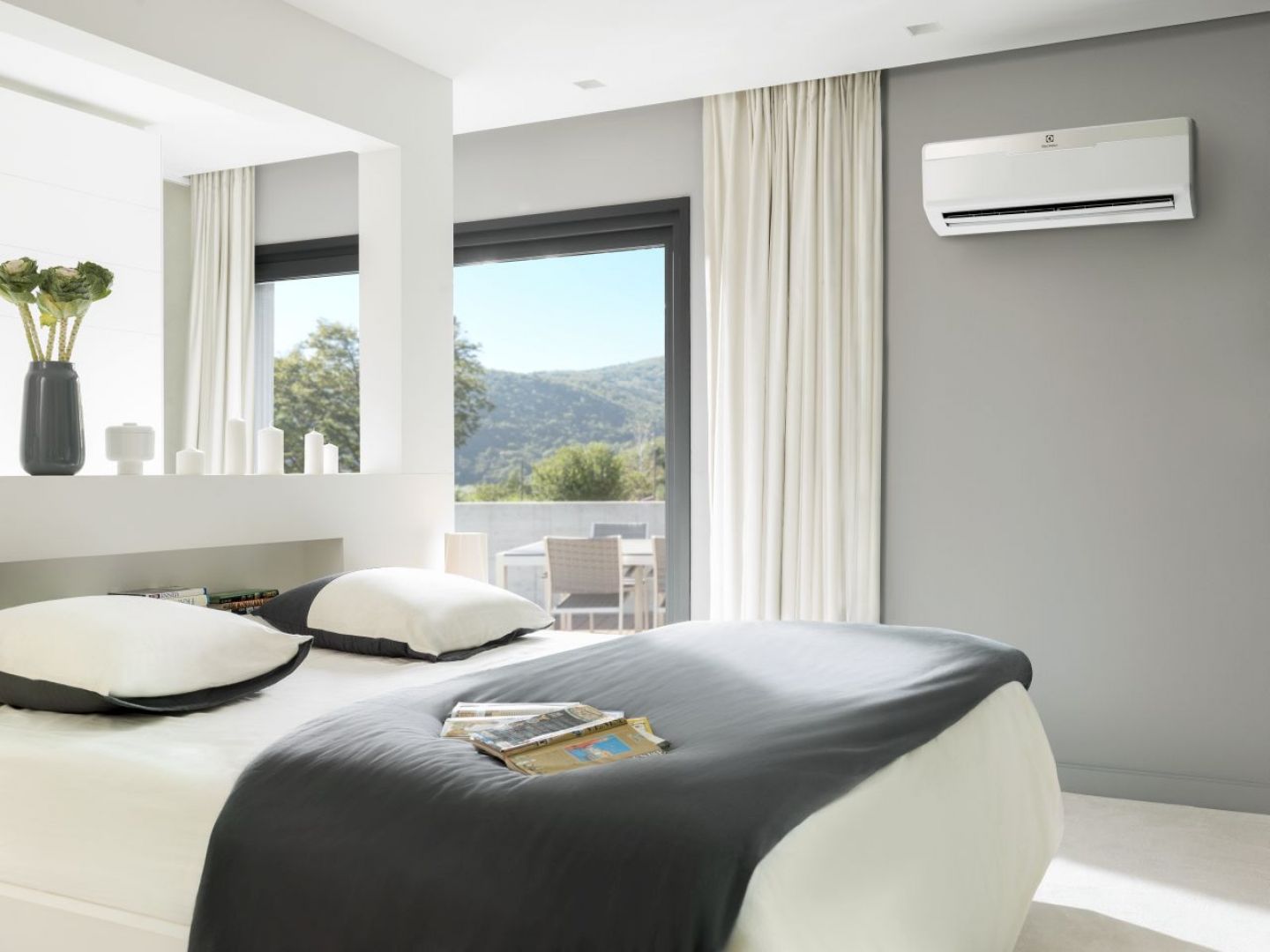 Nowoczesne klimatyzatory są najskuteczniejszym sposobem na ochłodzenie powietrza w domu. Decydując się na taki zakup, warto wziąć pod uwagę przede wszystkim funkcjonalność i komfort użytkowania. Fot. Electrolux