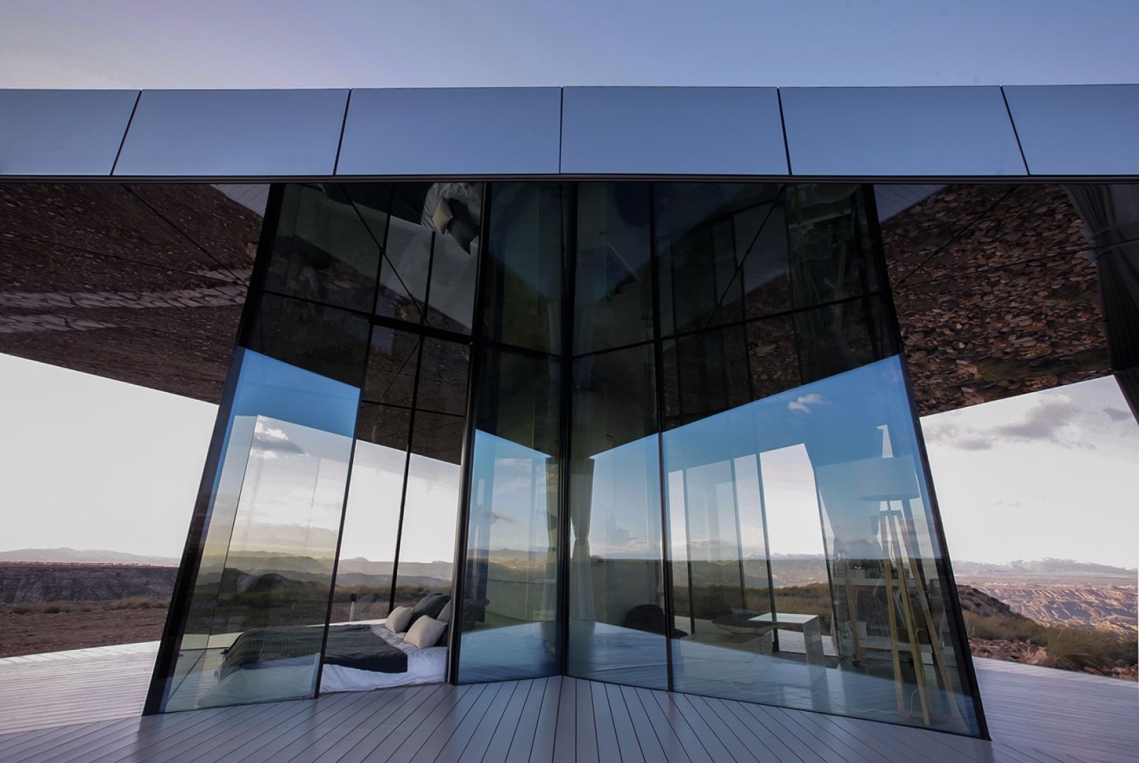 Szkło SunGuard SNX 60 wybrano do realizacji La Casa del Desierto (Dom na pustyni). Fot. Guardian Glass, LLC, ©Gonzalo Botet