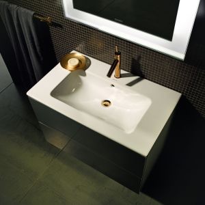 W małej łazience doskonale sprawdzą się umywalki o szerokości 430 mm i 450 mm. ME by Starck. Fot. Duravit