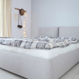 Polacy są coraz bardziej świadomi, że aranżacja sypialni to coś więcej niż tylko wybór ładnego łóżka.  Fot. Sisters About dla Comforteo