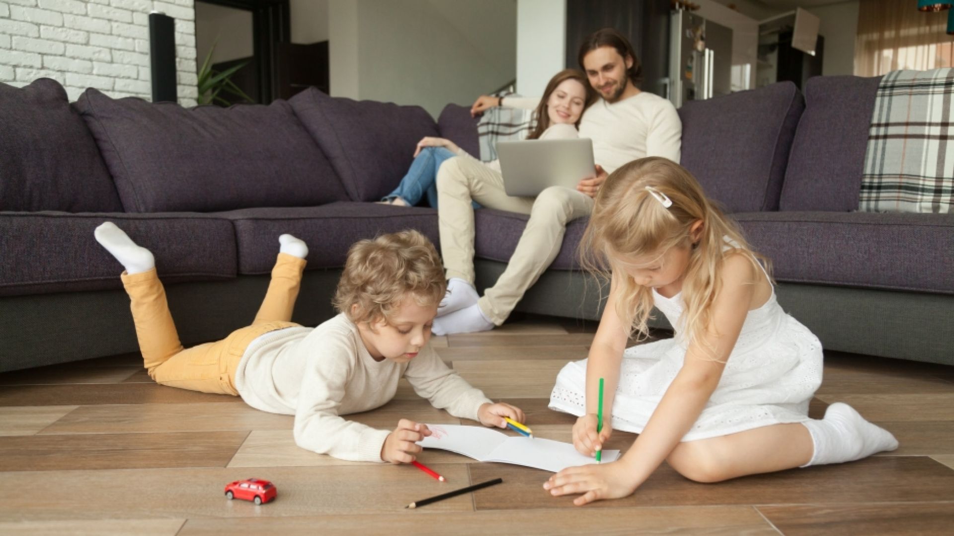 Oszczędzaj czas, dzięki inteligentnemu zarządzaniu. Fot. Shutterstock