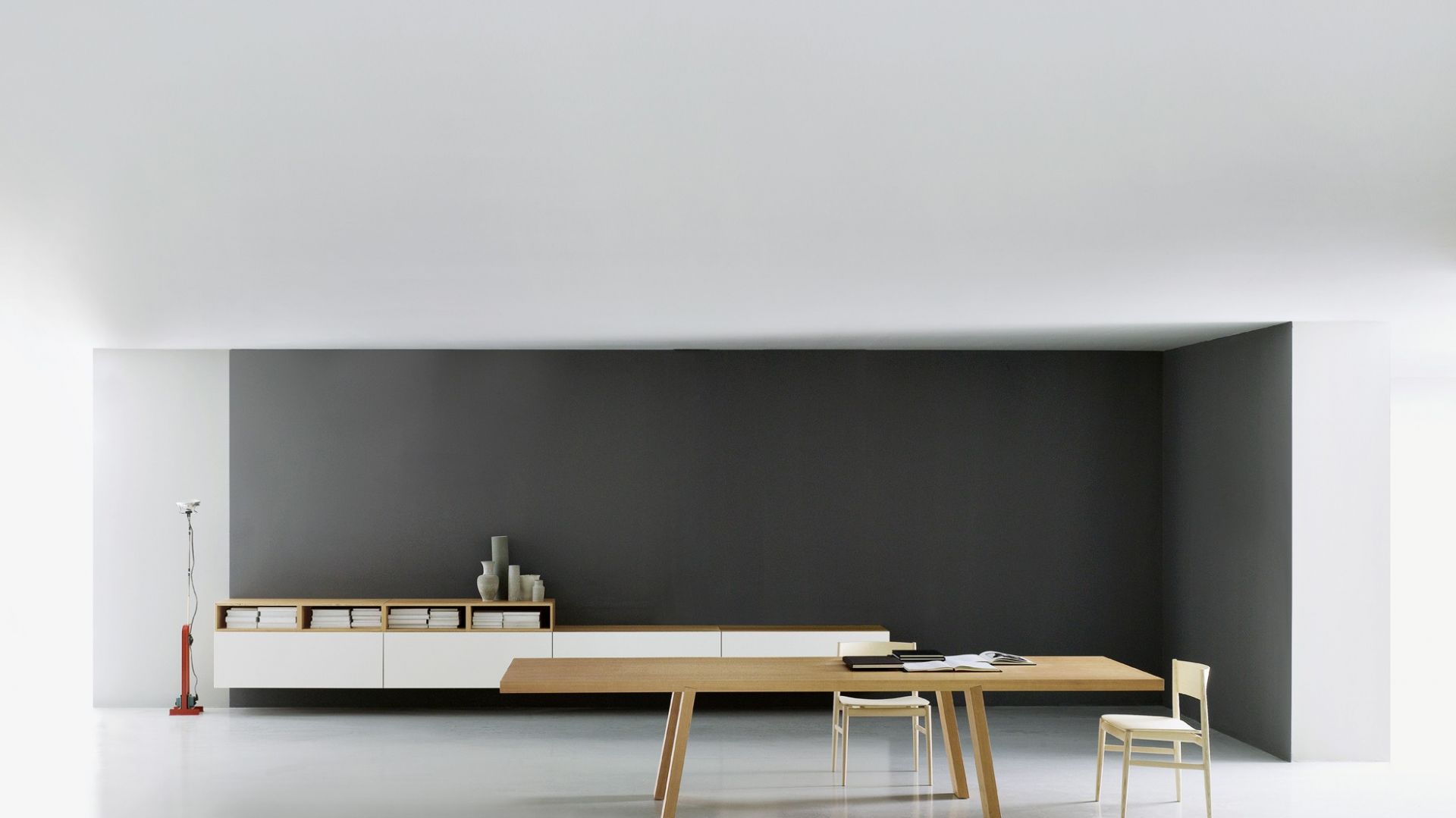 Stół "Minimo" - prostota i równowaga symetrii