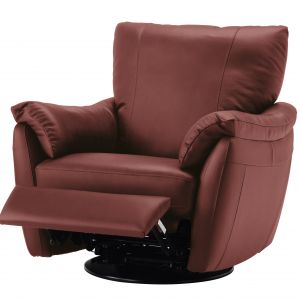 Fotel "Älvros" marki Ikea z możliwością regulacji pozycji na siedzącą lub półleżącą. Poduszka wypełniona pianką i włóknem poliestrowym. Cena: około 2.999zł. Fot. IKEA