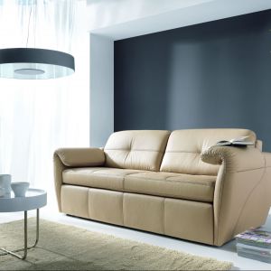 Model "Frizzante". W kolekcji dostępne są: fotel, dwie sofy różnej wielkości oraz dwa modele 
narożnika – oba z funkcją spania. Fot. Etap Sofa