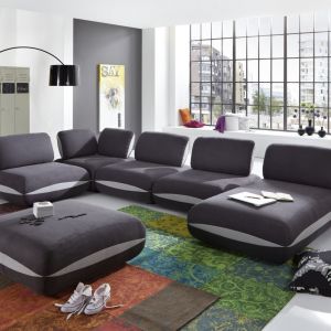 Sofa "Hit" to moduły w ciekawych, opływowych kształtach. Fot. New Look