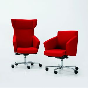 Czerwony fotel "Freza". Fot. Archiwum