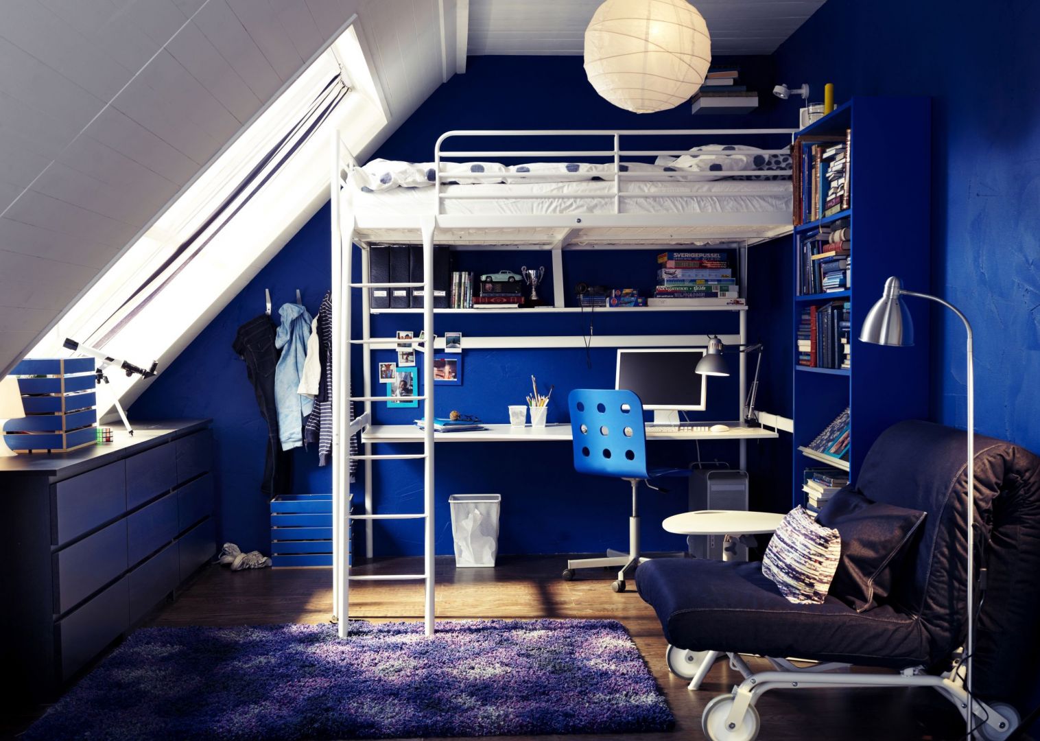 A może wielofunkcyjne łóżko piętrowe? Fot. IKEA