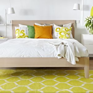 Łóżko na drewnianej ramie Nordli może być dobrym pomysłem na łóżko w pokoju młodzieżowym 
Fot. IKEA