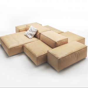 Sofa modułowa, marki Living Divani, model Extrasoft, projekt Piero Lissoni. Wypełnienie oparć i siedzisk sofy składa się z pianki poliuretanowej o różnym stopniu miękkości. Wewnątrz znajduje się również warstwa przemytego i wysterylizowanego gęsiego puchu.  Fot. Archiwum