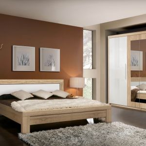 Łóżko "Julietta" marki Fabryki Mebli Forte to najlepiej sprzedające się łóżko, wśród modeli nietapicerowanych. Fot. Fabryki Mebli Forte