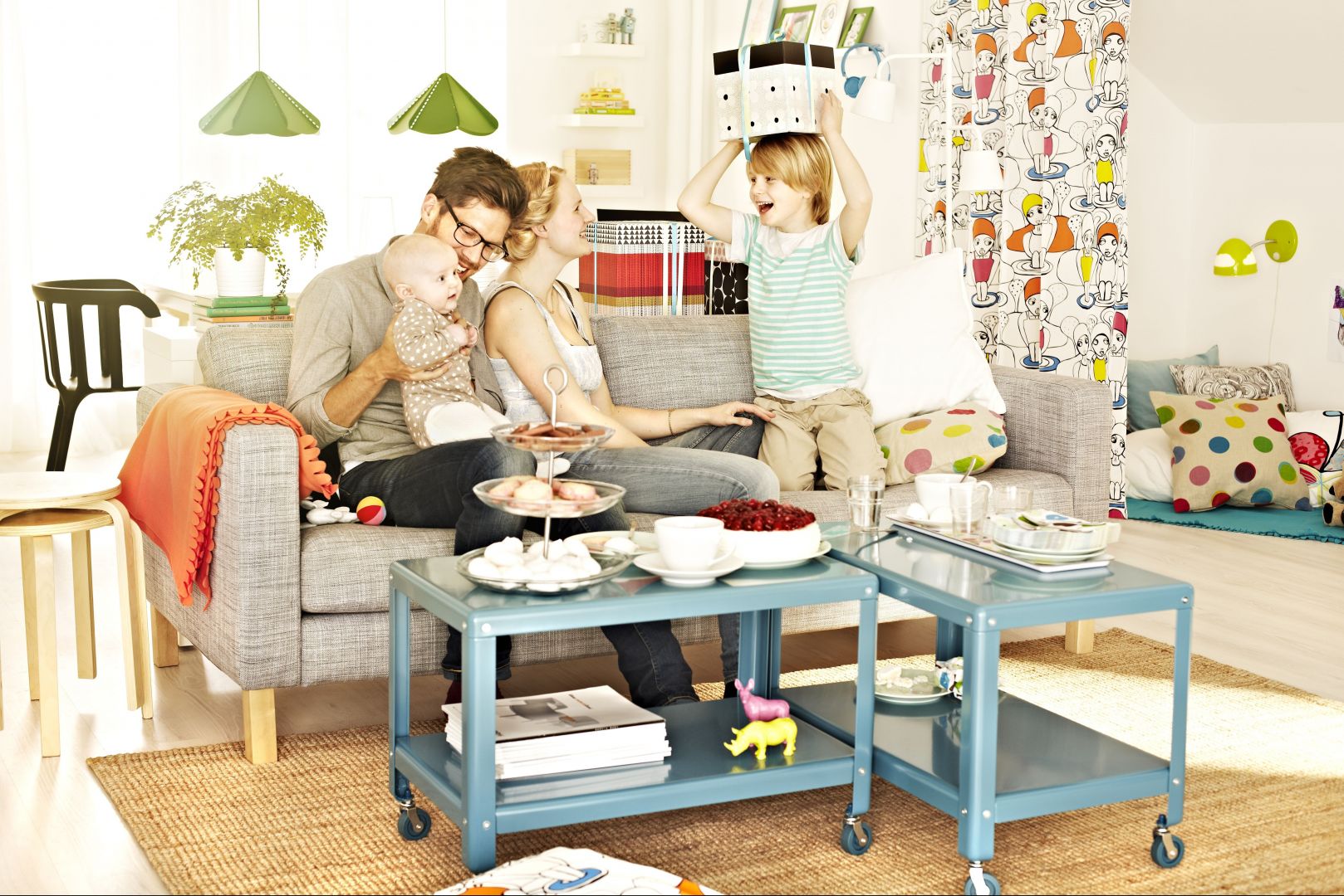 Oprócz komfortu, jakości i ponadczasowego wyglądu, seria KARLSTAD daje również wiele wyborów. Fotel można połączyć z sofą i szezlongiem (albo dwoma). Można nawet tworzyć własne kombinacje. Fot. IKEA