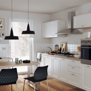 Skandynawski styl jest doskonałym rozwiązaniem do małych pomieszczeń kuchennych. Dlaczego? Dlatego, że biel optycznie powiększa i dodaje wnętrzu lekkości. Fot. Veneta Cucina