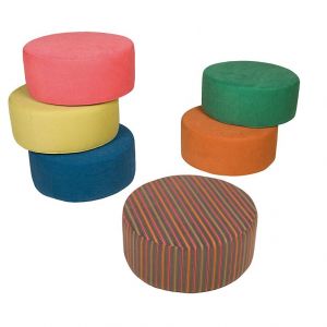 Okrągły, kolorowy i bardzo wygodny puf "Circle" Fot. Sits
