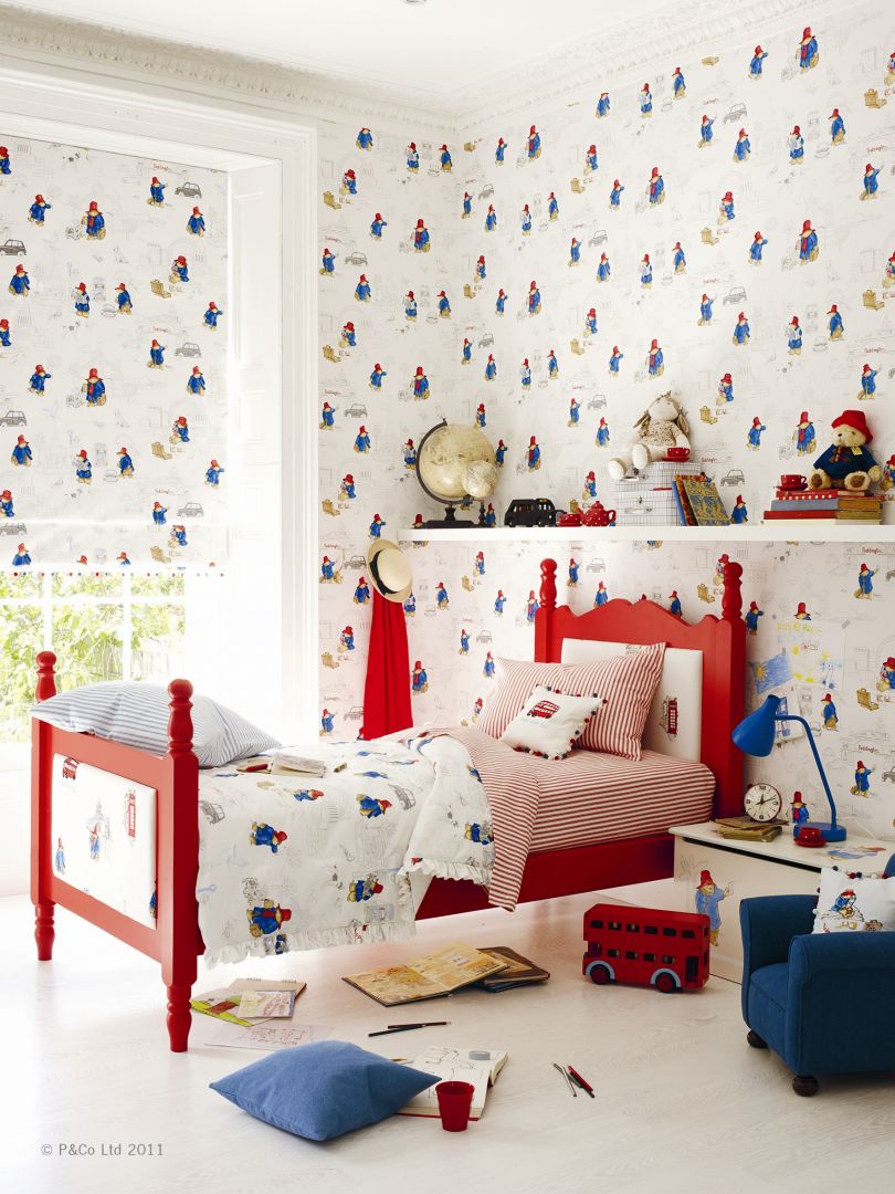 W dziecięcym pokoju modne będą tapety z wzorami o przewodnim motywie, np. marynistycznym. Fot. Jane Churchill
