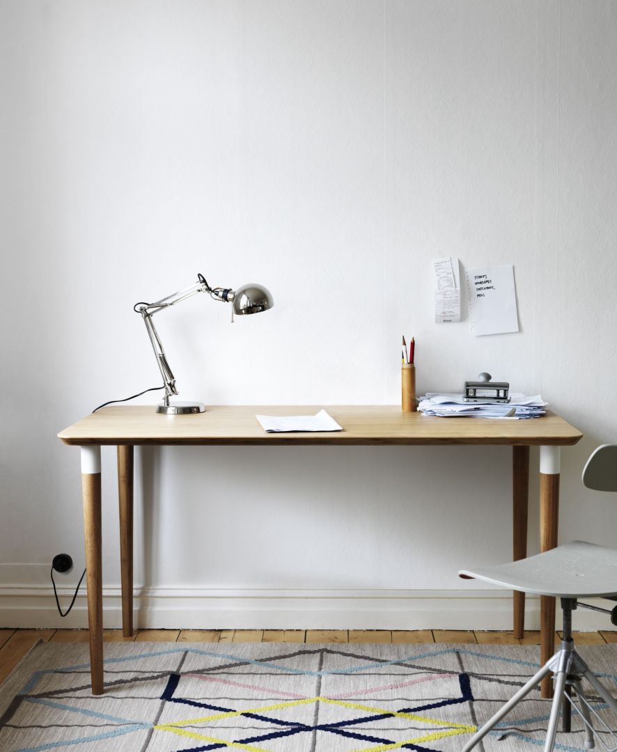 Absolutnie proste i nowoczesne biurko 