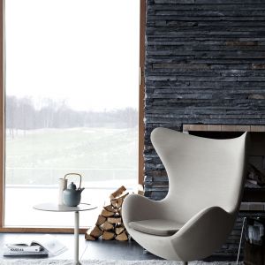 Klasyka światowego designu, a także jeden z najwygodniejszych foteli jaki został stworzony. Projektantem jego jest Arne Jacobsen. Fot. The Republic of FritzHansen