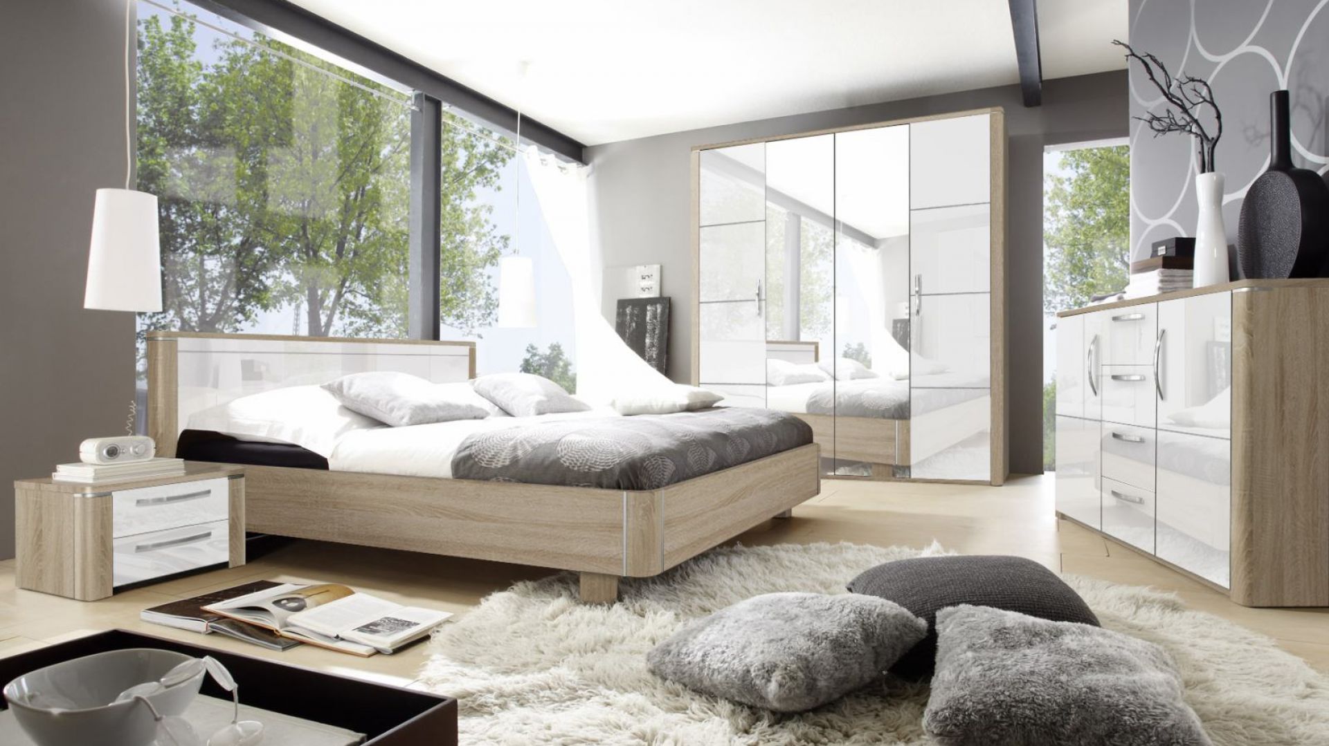Eleganckie wnętrze. 15 pomysłów na szafę w sypialni