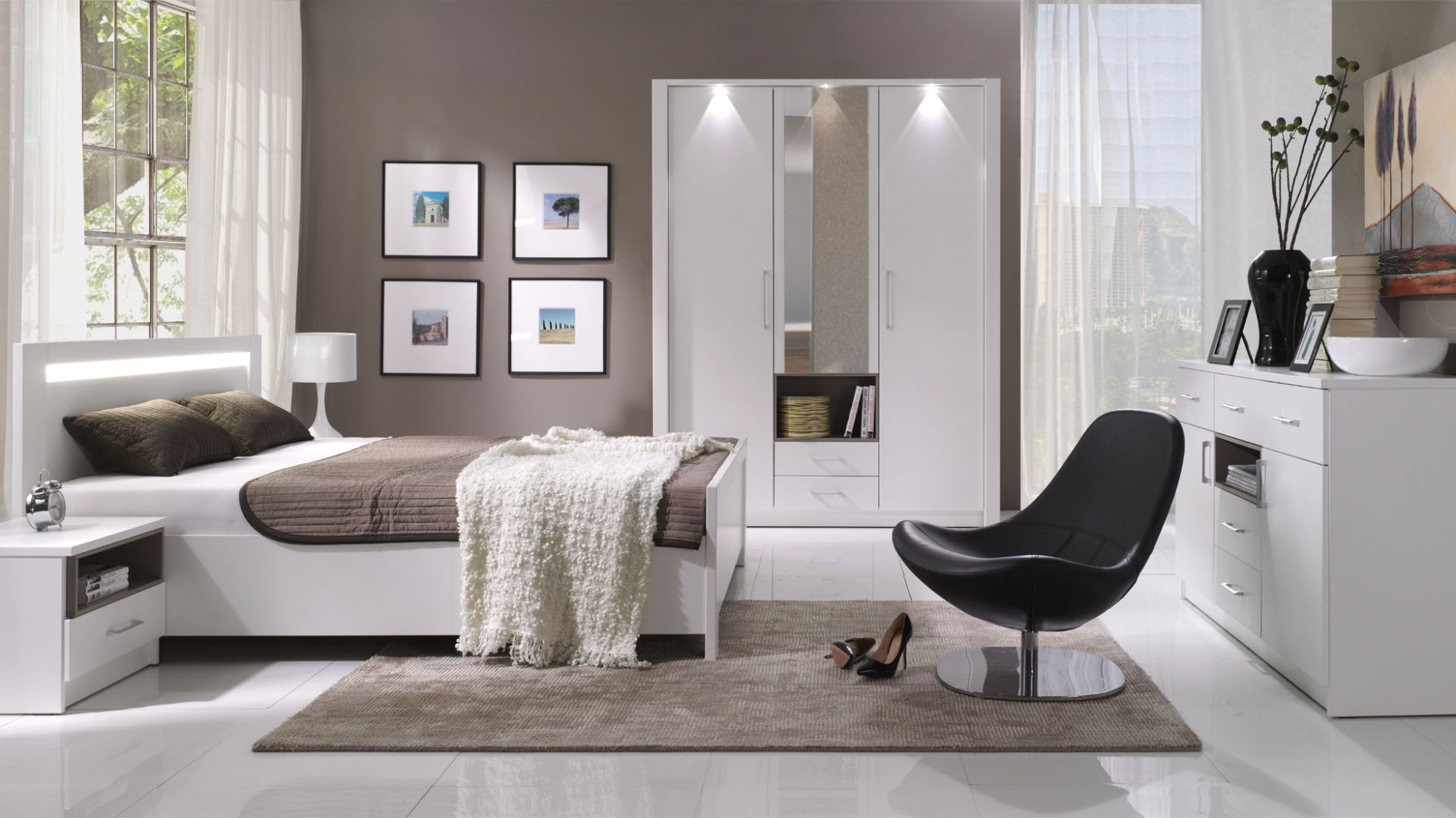 Sypialnia New York inspirowana stylem typowo hotelowym. Wyróżnia się prostą formą, subtelną elegancją oraz minimalistycznym designem. Fot. Stolwit