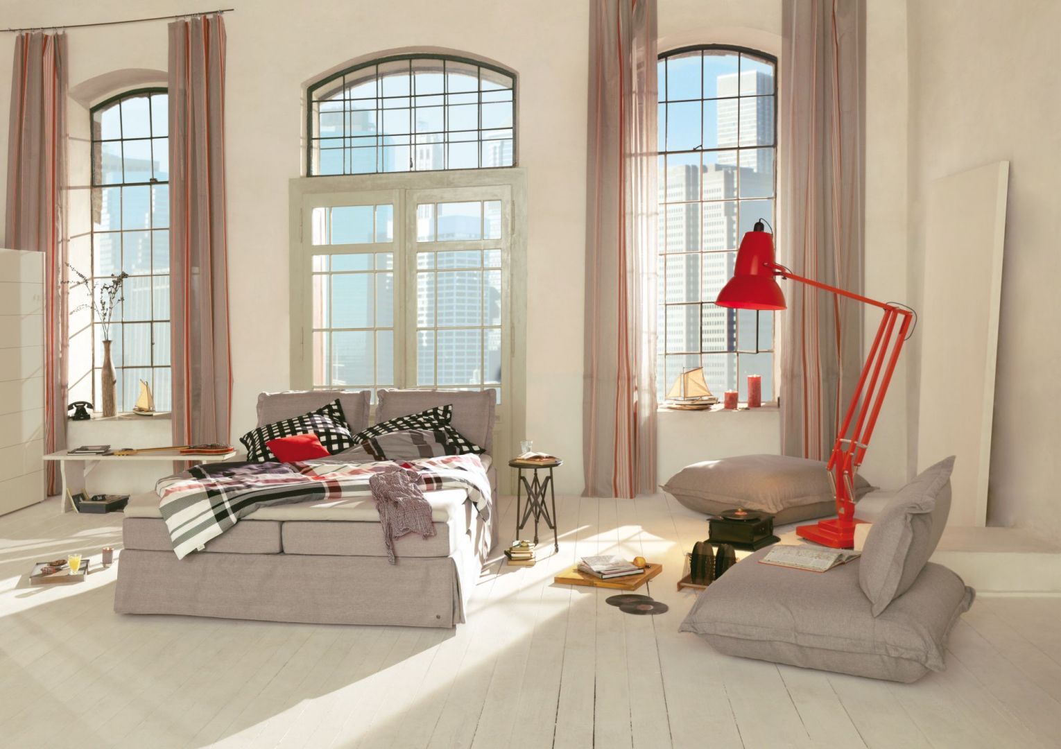 Nowoczesność, styl i elegancja to cechy charakterystyczne łóżek tapicerowanych. Cechuje je także wzornictwo na najwyższym poziomie. Fot. Tom Tailor 