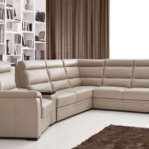Duża ilość modułów narożnika Lounge daje możliwość dopasowania wyglądu oraz rozmiaru sofy do potrzeb wnętrza. Fot. Etap Sofa
