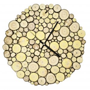 Zegar ścienny Little został wykonany z maleńkich plastrów drewna, wyszlifowany i pokryty olejem. Prezentuje się bardzo naturalnie. Fot. WoodLovers