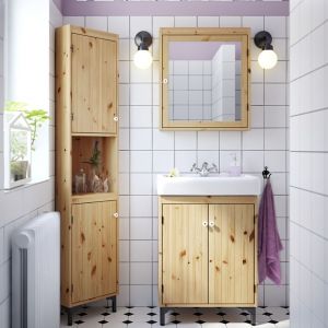 SILVERÅN to kolekcja z pięknymi rysunkami drewna. Doskonała dla miłośników naturalnych aranżacji. Fot. IKEA