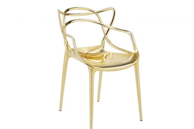 Krzesło zaprojektowane przez Philippe Staarcka oraz Eugeni Quitlleta. Nagrodzone w 2010 roku przez Muzeum Architektury i Wzornictwa w Chicago Nagrodą Good Design.