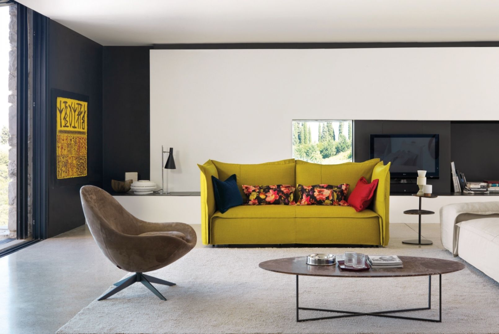 Sofa i fotel Britt to nowoczesne meble w soczystych kolorach. Fot. Desiree