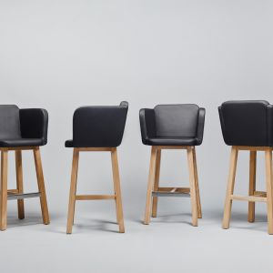 Krzesła projektu Tomka Rygalika. Fot. Comforty