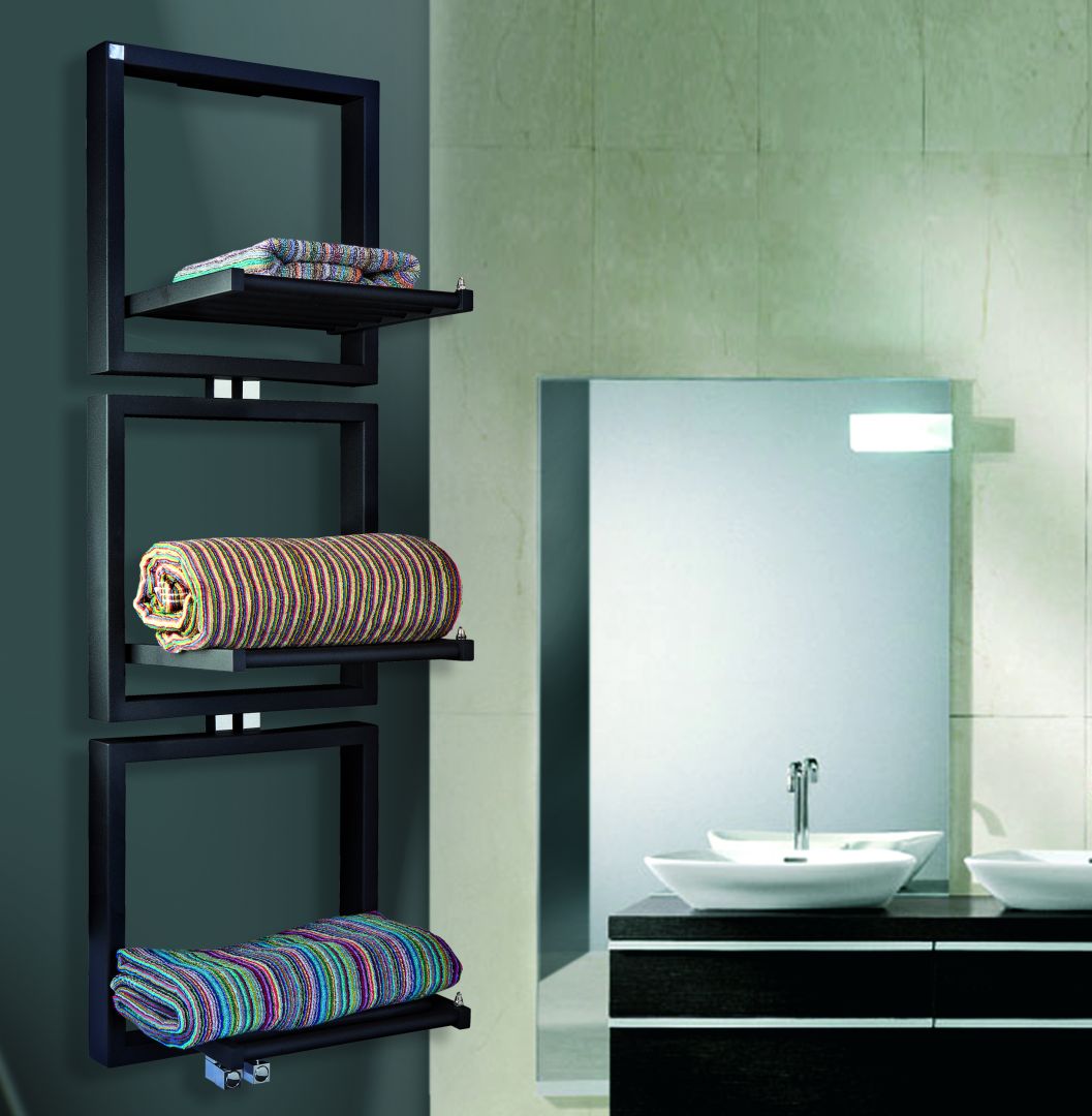 W łazience drabina spełni funkcję wieszaka na ręczniki lub regału na kosmetyki. Fot. Deltacalor 
