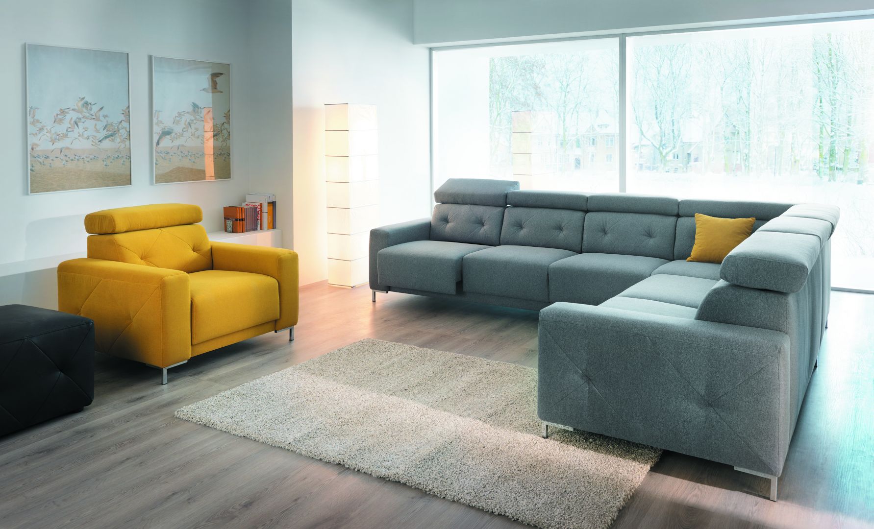 Przytulna sofa albo wygodny narożnik - idealny mebel tapicerowany musi być dopasowany do naszego wnętrza. Fot. Wajnert Meble