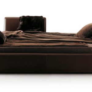 Łóżko Maybe można zamienić w mebel dzienny. Fot. Mood-Design