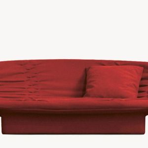Sofa "Smock" firmy Moroso. Projekt: Patricia Urquiola. Fot. Moroso