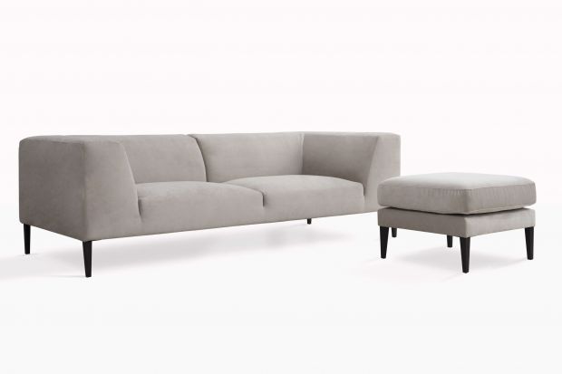 Sofa "Mia" zaprojektowana została w taki sposób, by z równym powodzeniem sprawdzić się w domowych, jak i firmowych wnętrzach. Największym atutem tego mebla jest nowoczesna linia oraz wykonanie z dbałością o szczegóły.