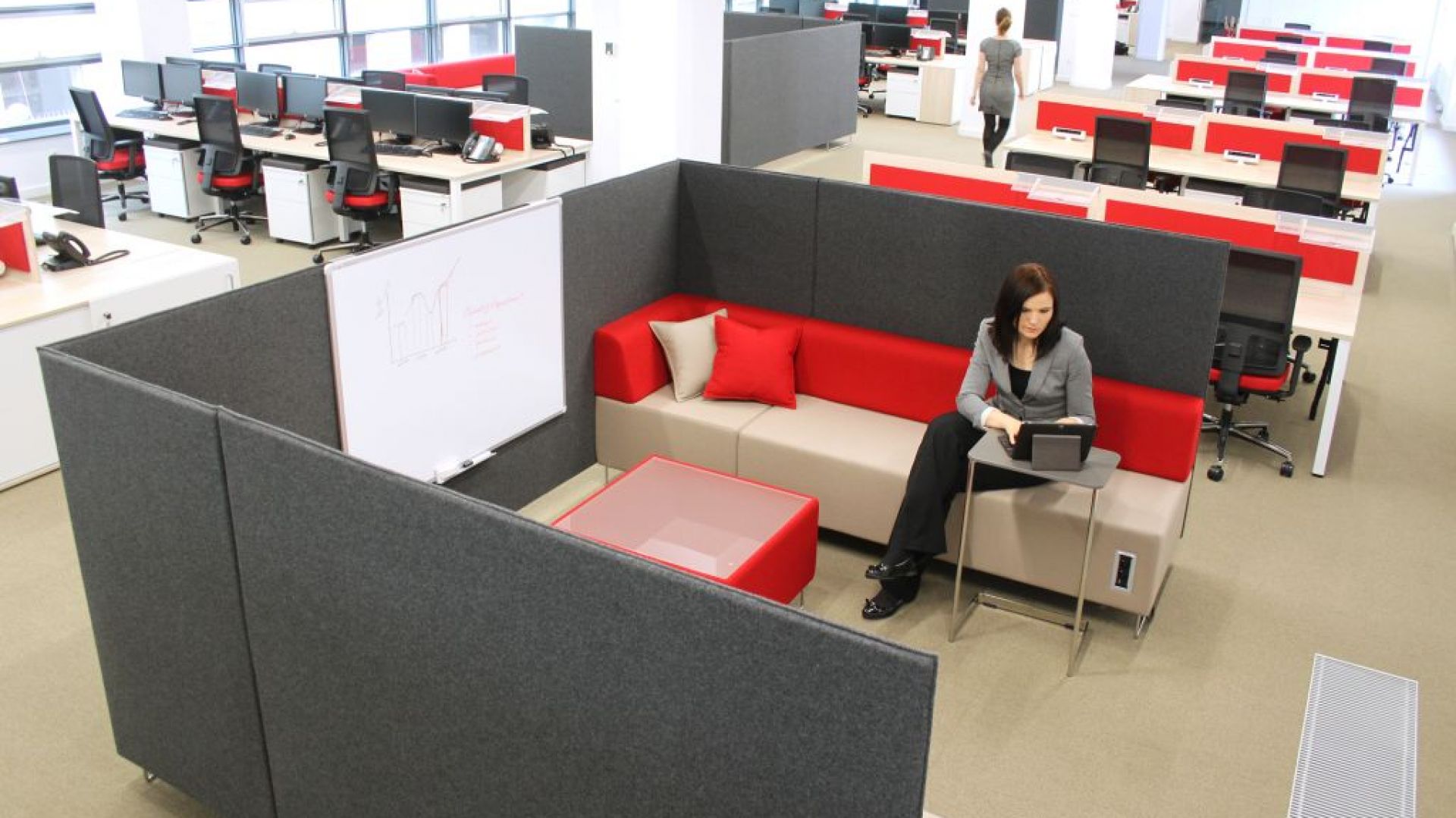 Meble biurowe - jak zaaranżować ciche miejsce pracy?