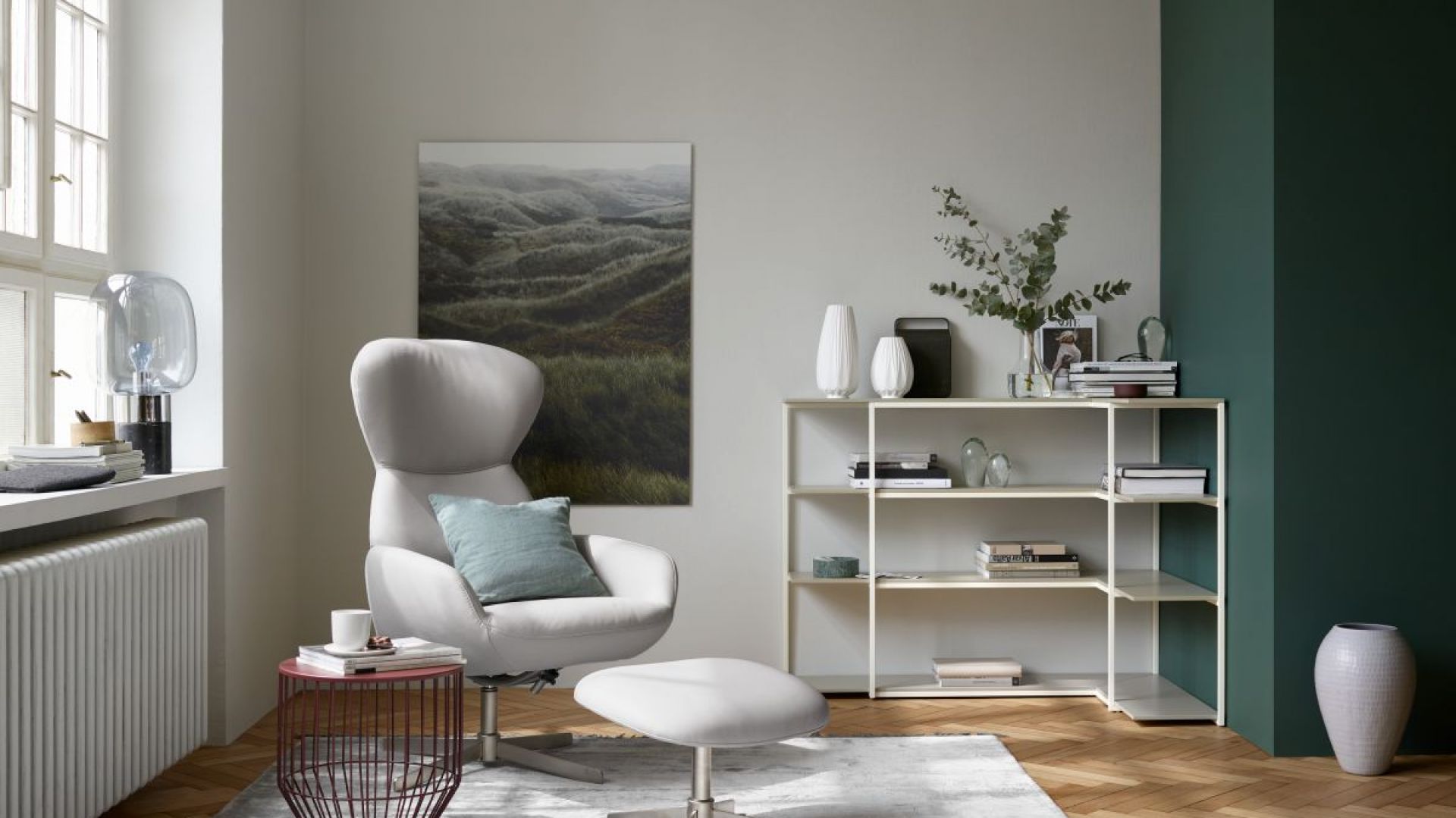 Fotel z podnóżkiem - wyjątkowo komfortowy mebel w salonie