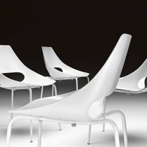Krzesła z kolekcji "Echo". Projekt: RDM. Fot. Metalmobil