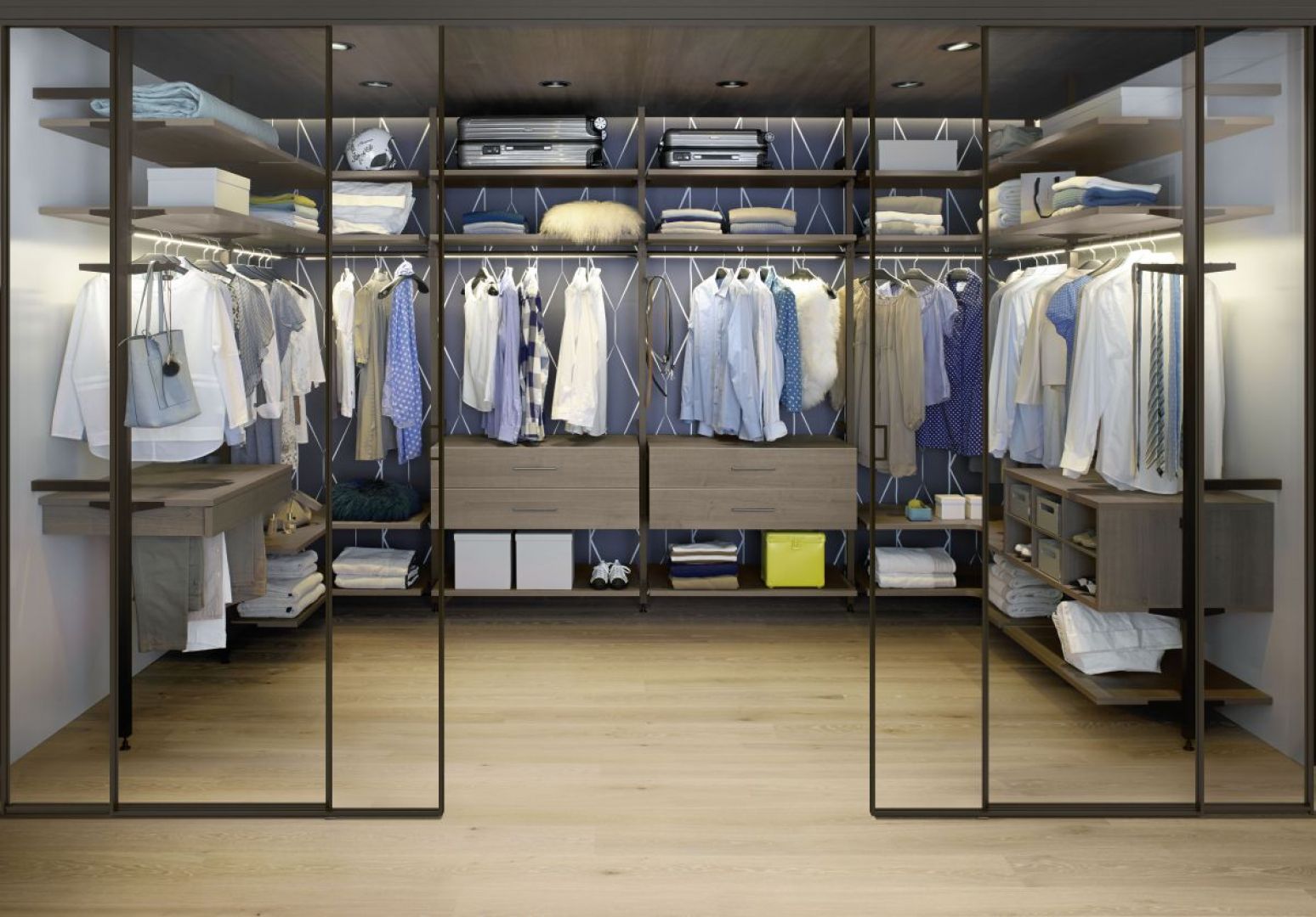 Garderoby otwarte dają możliwość dowolnego konfigurowania wnętrza. Fot. Raumplus