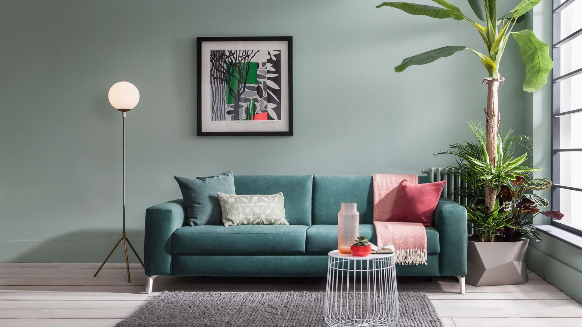 Kolorowa sofa w salonie - zobacz 25 propozycji!