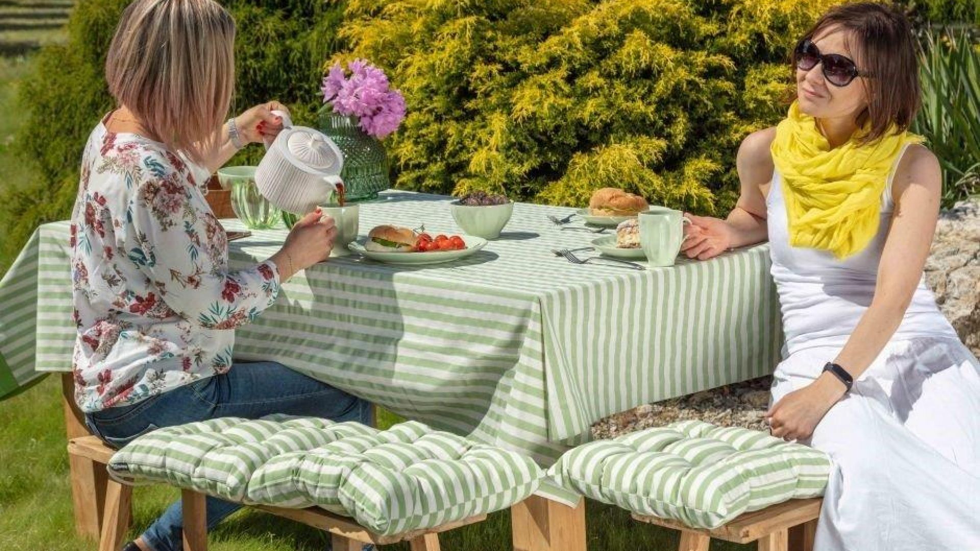 Garden Time. Fot. Dekoria.pl