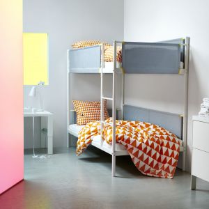 Łóżko piętrowe "Vitval" firmy IKEA. Fot. IKEA